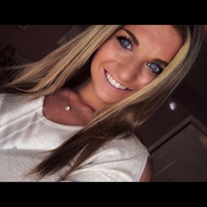 Meet your Posher, Alexandra